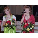 02-01-2014 - sperber - Schweizer Weihnacht - Michelle + Denise (1).jpg